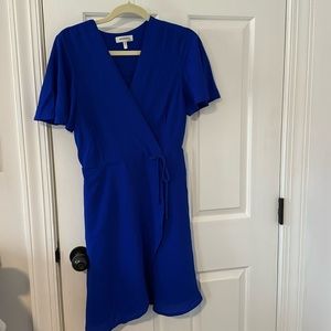 Beautiful royal blue dress fits like medium